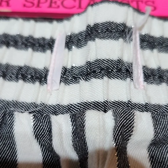 VICTORIA SECRET METALLIC STRIPED LONG-SLEEVE & SHORT LOUNGE SLEEPWEAR SET - Picture 11 of 16